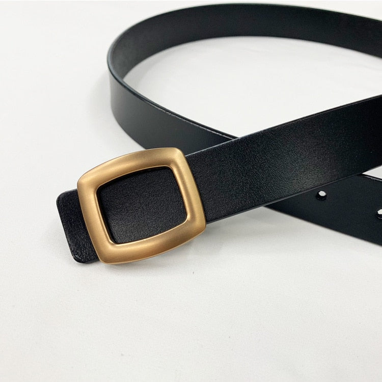 Cinto Feminino Minimalista com Fivela Quadrada Dourada