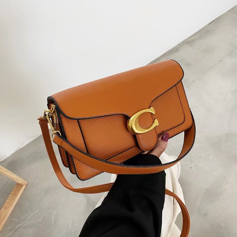 Bolsa Feminina Transversal com Fivela Modelo Estruturado Casual e Elegante Várias Cores Loja Ella Feme