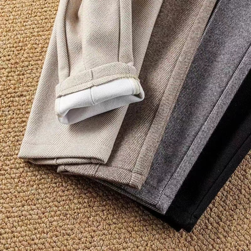 Calça de Alfaiataria Feminina Reta com Bolsos