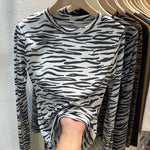 Blusa Feminina Manga Longa Estampada Animal Print Onça Tendência Casual e Estilosa
